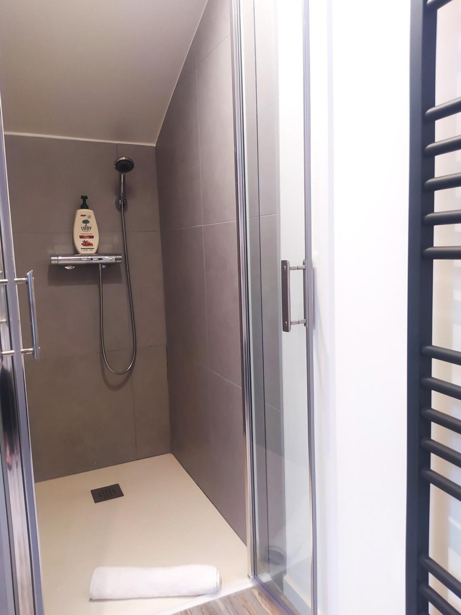 Suite Mansardee Independante, 25Min Lyon-Villefranche Chazay-d'Azergues 외부 사진